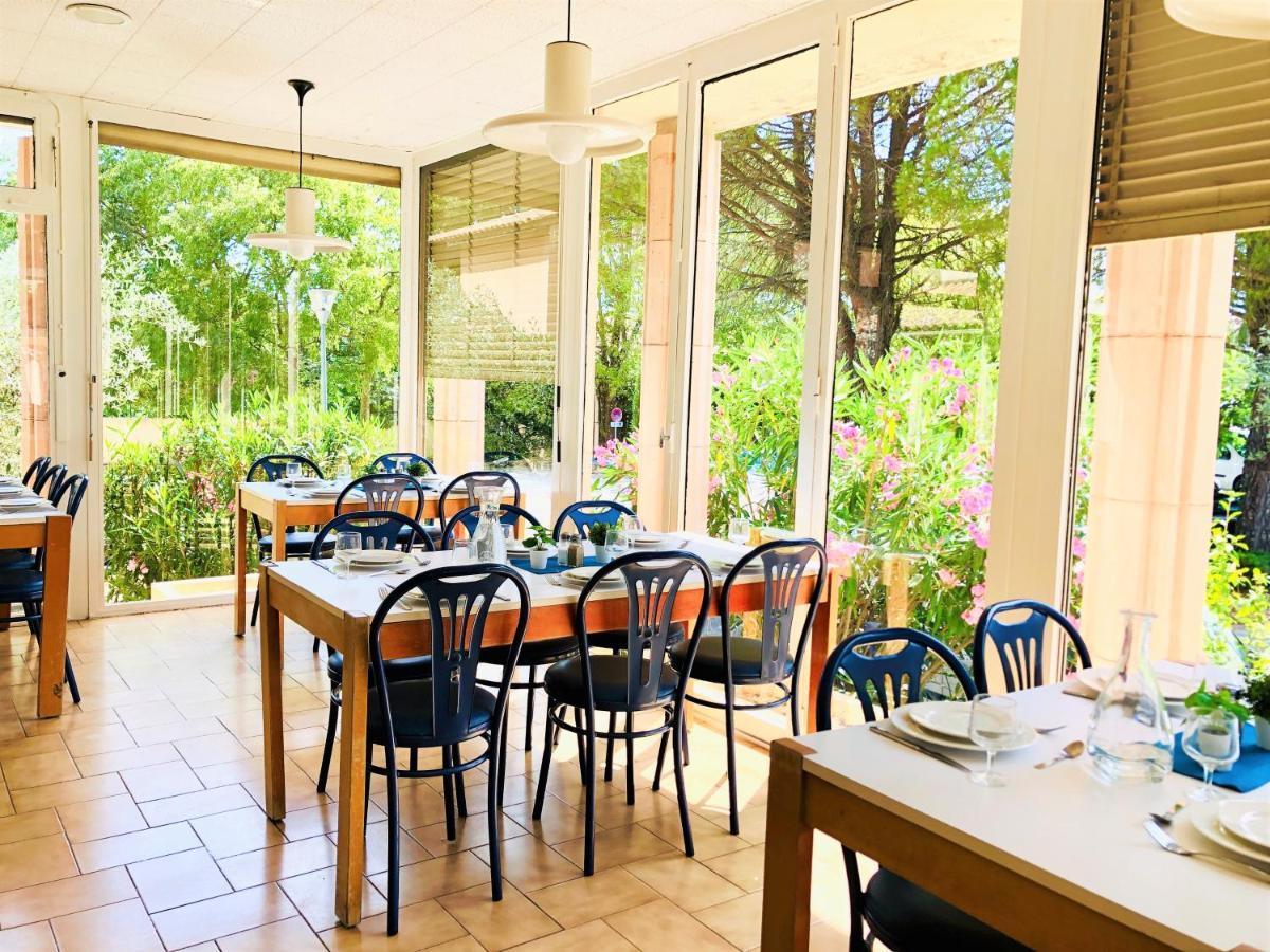Village Vacances Le Hameau Des Oliviers Везон-ла-Ромен Экстерьер фото